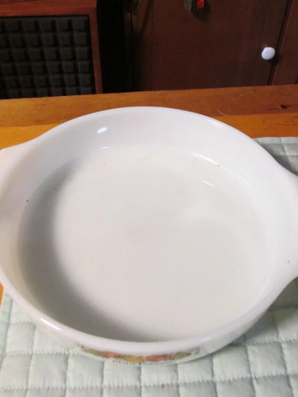 Vtg Petite Potager Fire King milk Glass round pie dish 9 in 2 in deep